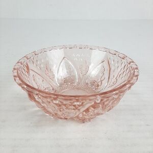 🛍Vintage KIG Malaysia PinkGlass Footed ServingBowl Rose Fleur De Lis Pattern